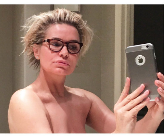 Yolanda Foster posts racy selfie to show off hair