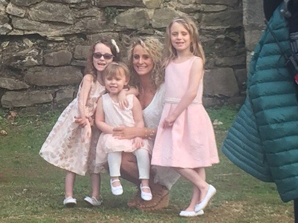 Leah Messer with daughters