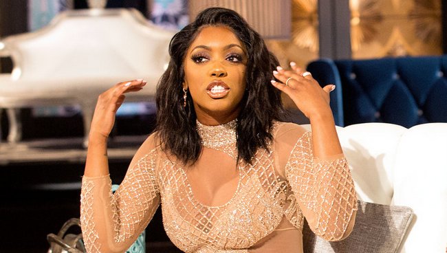 Porsha Williams collapses