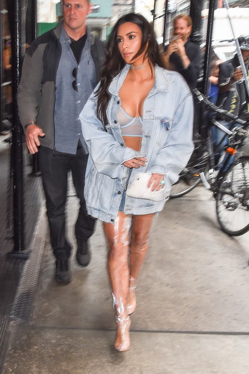 NEW YORK, NY - SEPTEMBER 06:  Kim Kardashian is seen walking in Soho  on September 6, 2016 in New York City.  (Photo by Raymond Hall/GC Images)