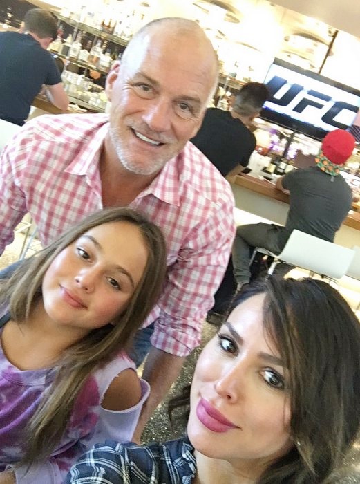 Kelly Dodd - Kelly Dodd and Family in London