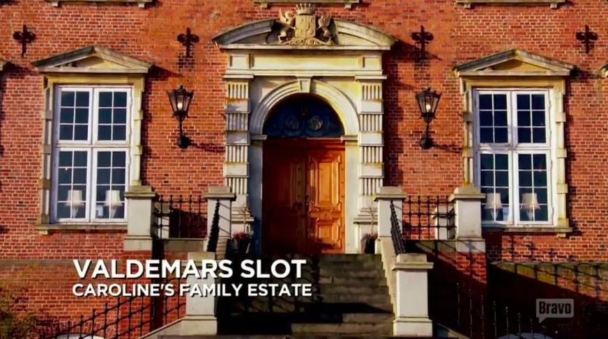 Valdemars-Slot-Estate-2-Ladies-Of-London