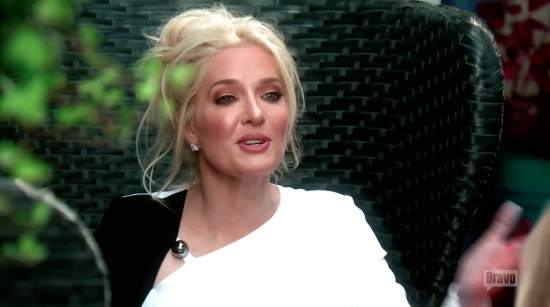 Erika Jayne causes a scandal for going without panties!