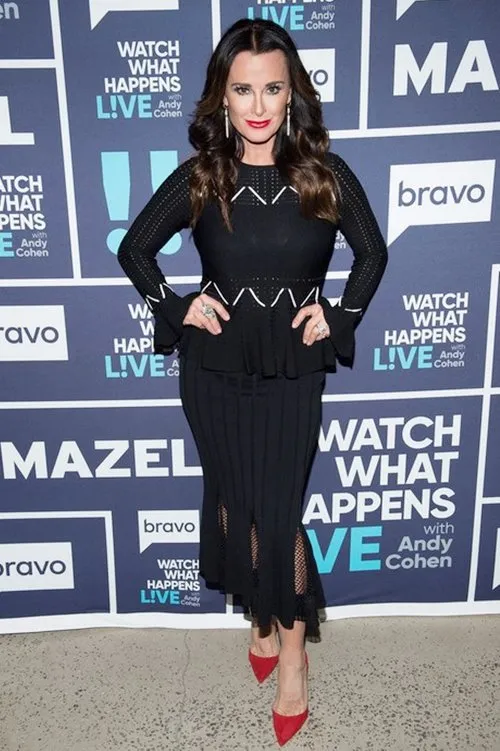 Kyle Richards Says RHOBH Reunion Was "Bizarre" - Filled With Screaming And A Walk-Off!