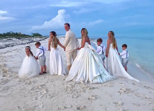 1-kim-zolciak-vow-renewal