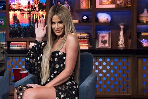 WATCH WHAT HAPPENS LIVE WITH ANDY COHEN -- Episode 14082 -- Pictured: Kim Zolciak-Biermann -- (Photo by: Charles Sykes/Bravo)