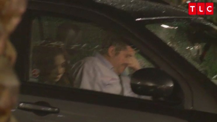 Jorge-Anfisa-Car-Window-Night-90-Day-Fiance