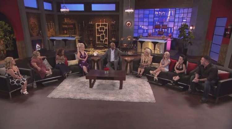 Full-Cast-Reunion-Couches-Kevin-Frazier-LWLA