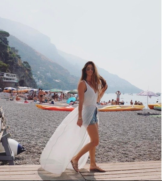 Lydia McLaughlin In Positano, Italy