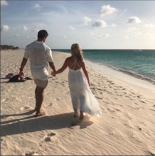 tamra-eddie-judge-renew-vows-aruba-min