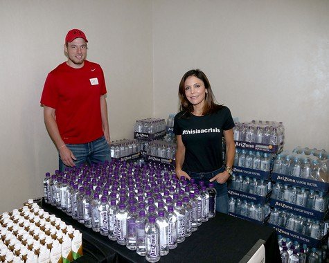 HOUSTON, TEXAS - SEPTEMBER 09: Bethenny Frankel visits with survivors of hurricane Harvey at Dress for Success Houston on September 9, 2017 in Houston, Texas. (Photo by Gary Miller/Getty Images)