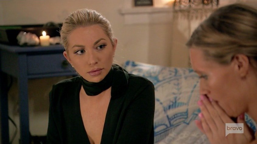 Stassi gets her tarot cards read