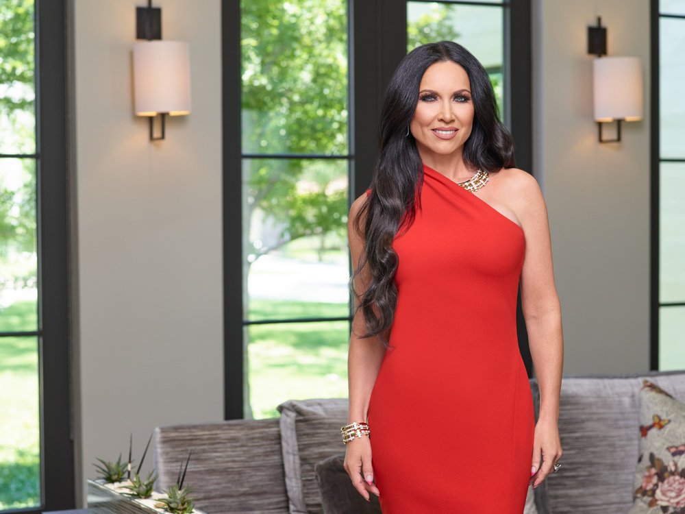 LeeAnne Locken