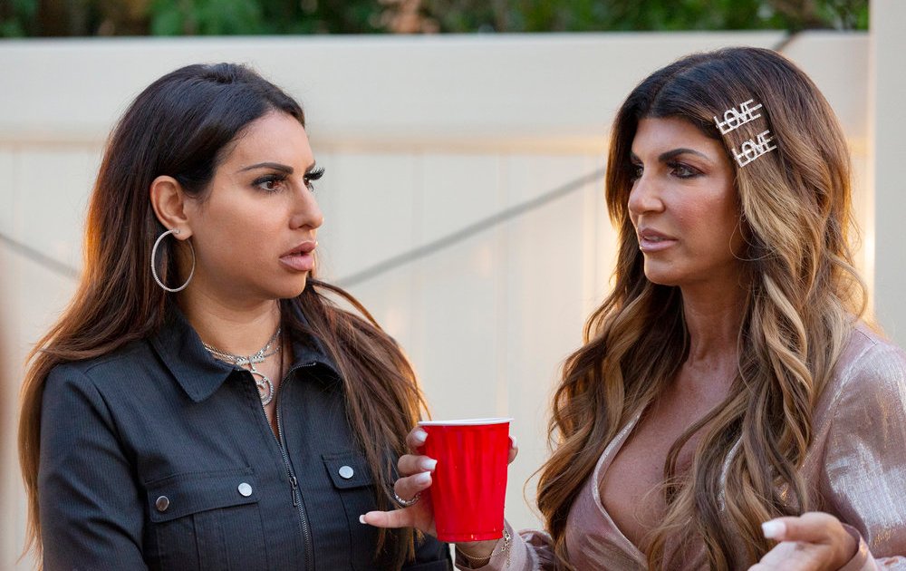 Teresa Giudice Admits To Telling Jennifer Aydin To Investigate Evan