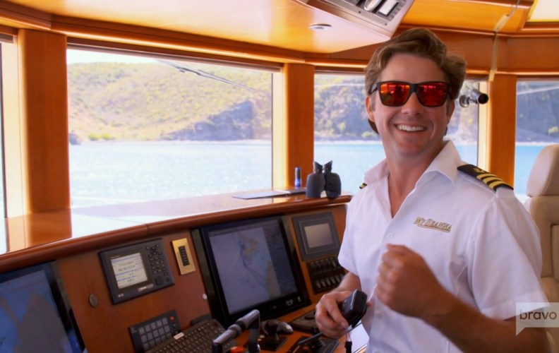 below deck season 9 finale recap episode 14 eddie lucas docks my seanna yacht first officer