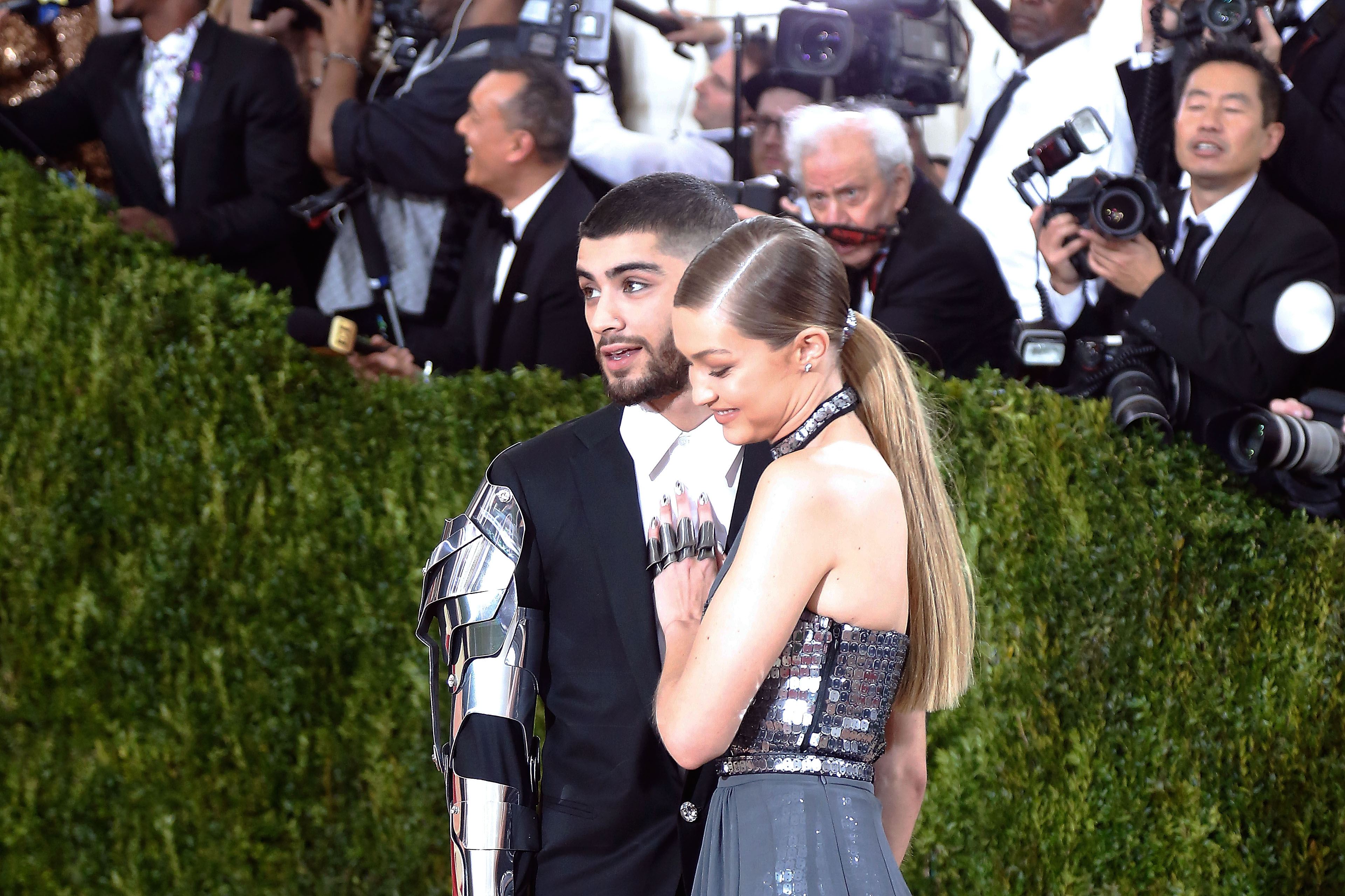 Monna Hadid And The Leak: A Timeline Of Events - n763g0p