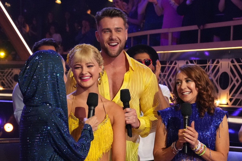 Dancing with the Stars Season 32, Episode 9 recap