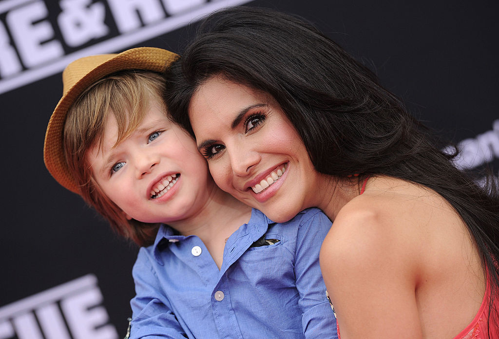 Joyce Giraud - Reality Tea