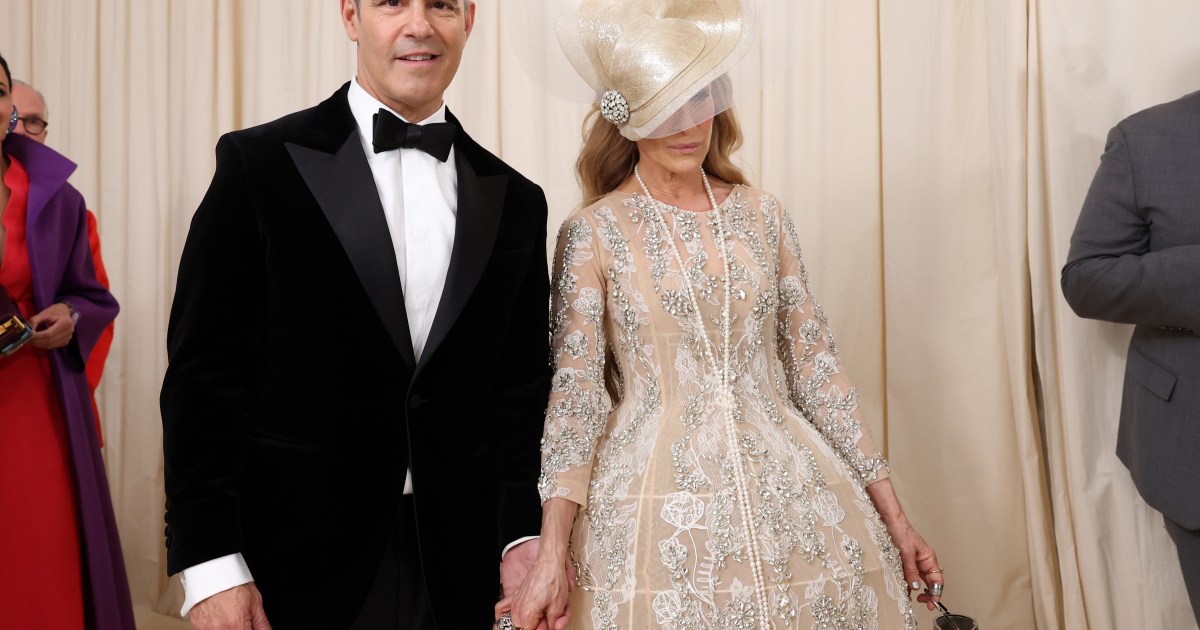 Andy Cohen Attends Met Gala With ‘Best Date’ Sarah Jessica Parker