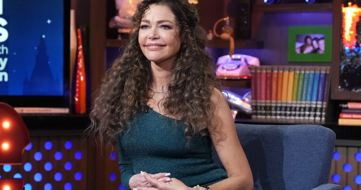 Denise Richards teams up with Charlie Sheen's ex to film new reality show.