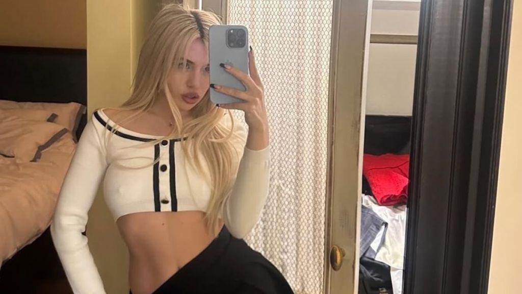 Ava Max