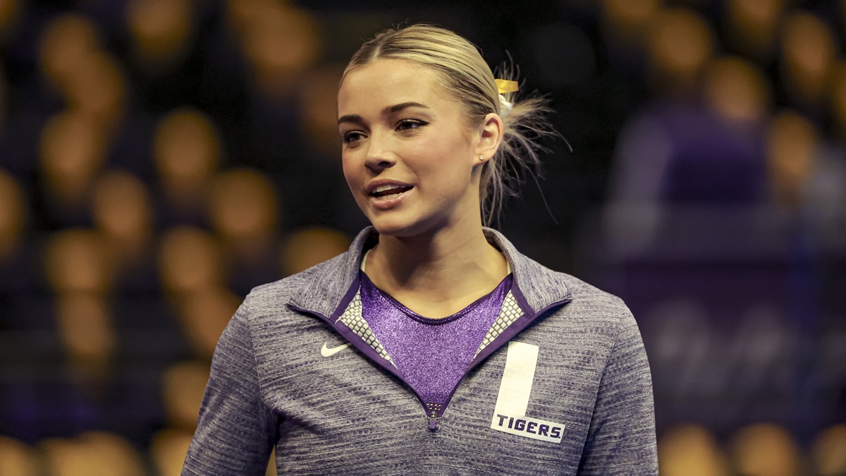 Livvy Dunne Is Bare-Faced & in Loungewear in New TikTok Video - Reality Tea