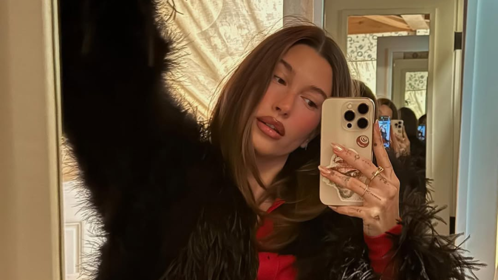 Hailey Bieber