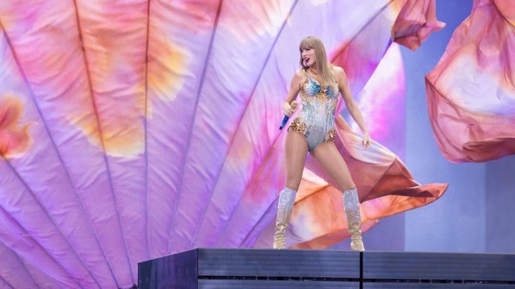 Taylor Swift performs on stage during "Taylor Swift | The Eras Tour" at Wembley Stadium on June 21, 2024 in London, England.