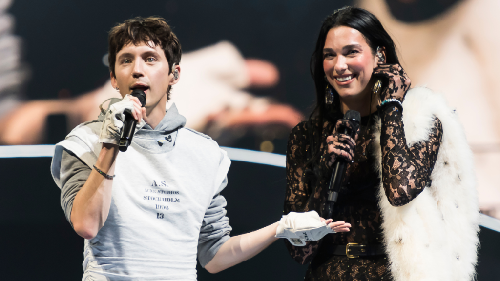Dua Lipa Troye Sivan collab Melbourne concert Physical remix