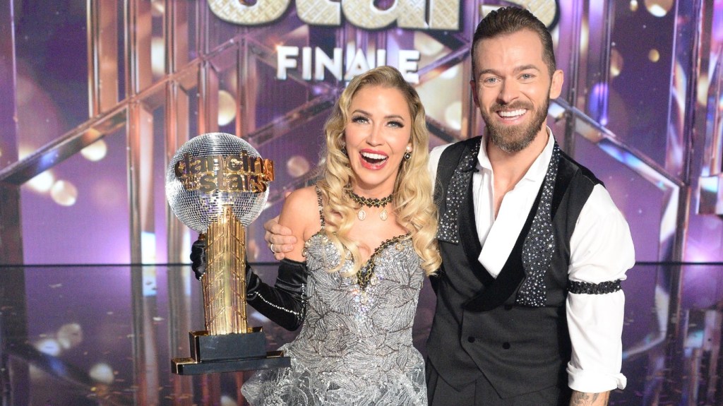 Kaitlyn Bristowe winning DWTS