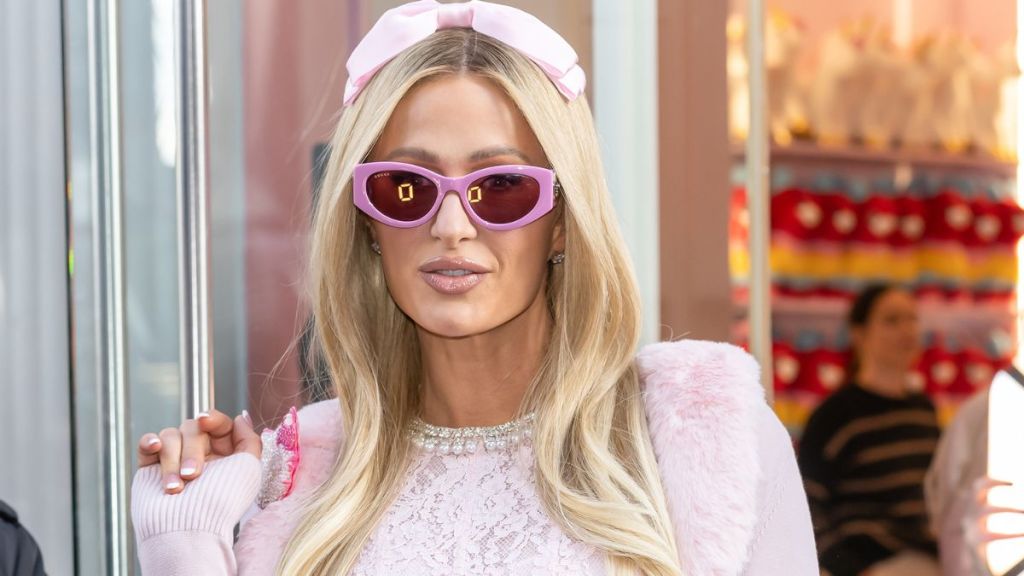 Paris Hilton is seen arriving to Young Hearts Friend Fest Benefiting God's Love We Deliver hosted by Nicky & Paris Hilton and friends at Museum of Ice Cream on January 28, 2025 in New York City.