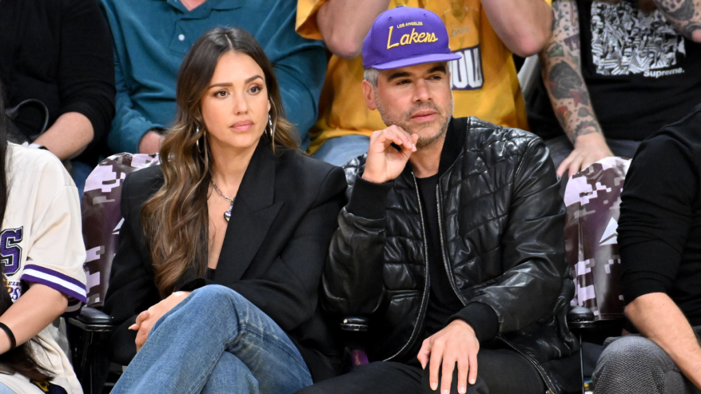 Jessica Alba estranged husband Cash Warren divorce