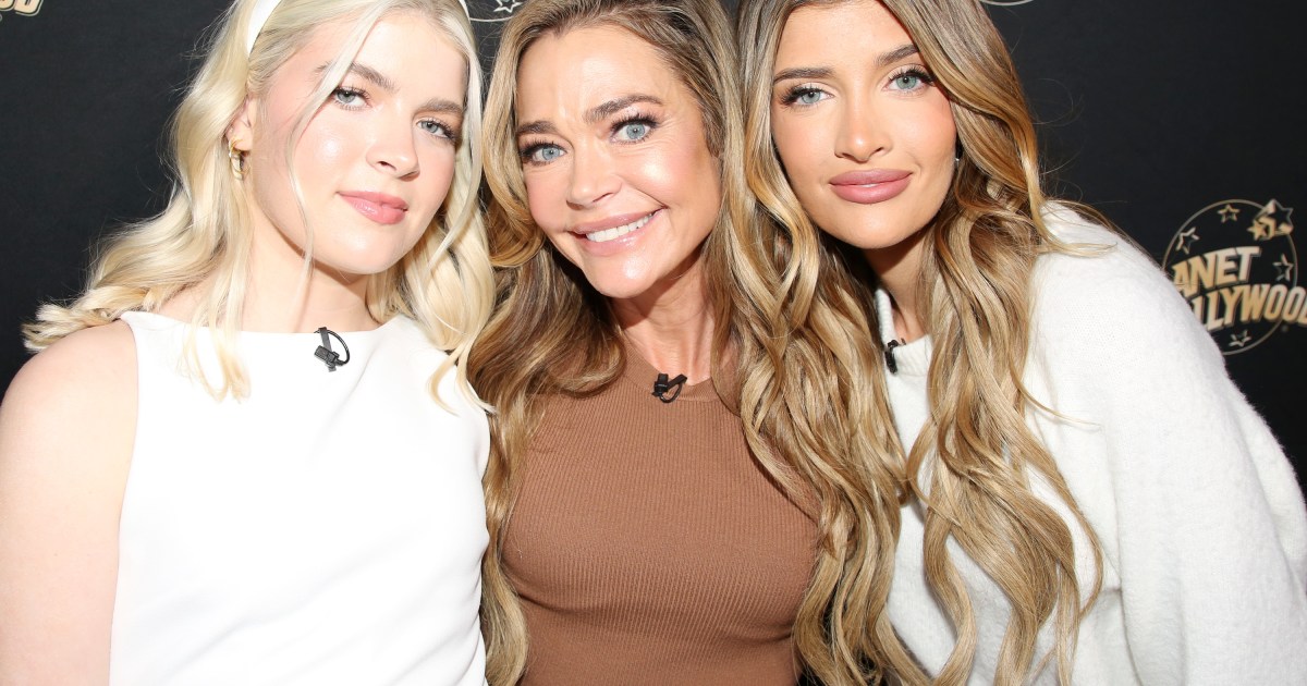 Denise Richards with her daughters