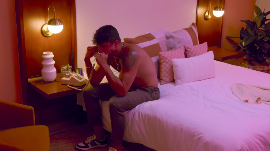 Sneaky Links: Dating After Dark 
