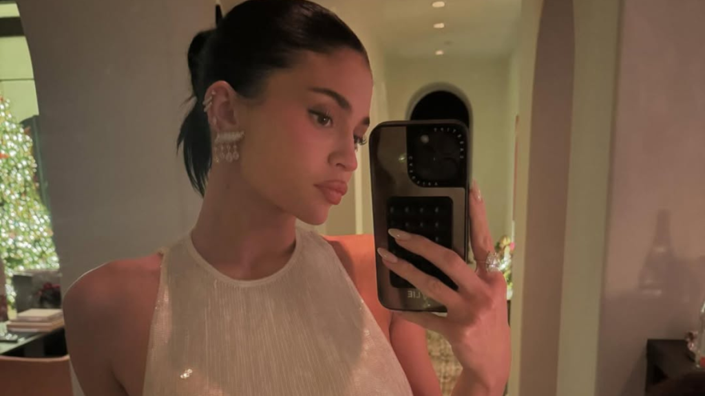 Kylie Jenner beauty transformation photos