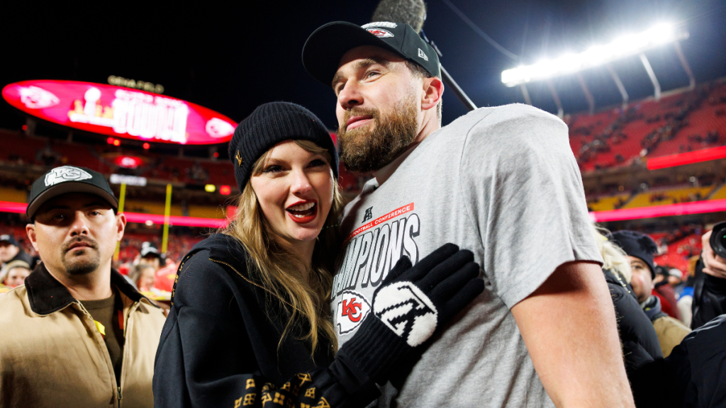 Taylor Swift Travis Kelce relationship