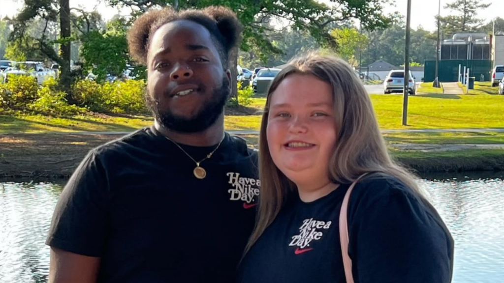 Alana Thompson with boyfriend