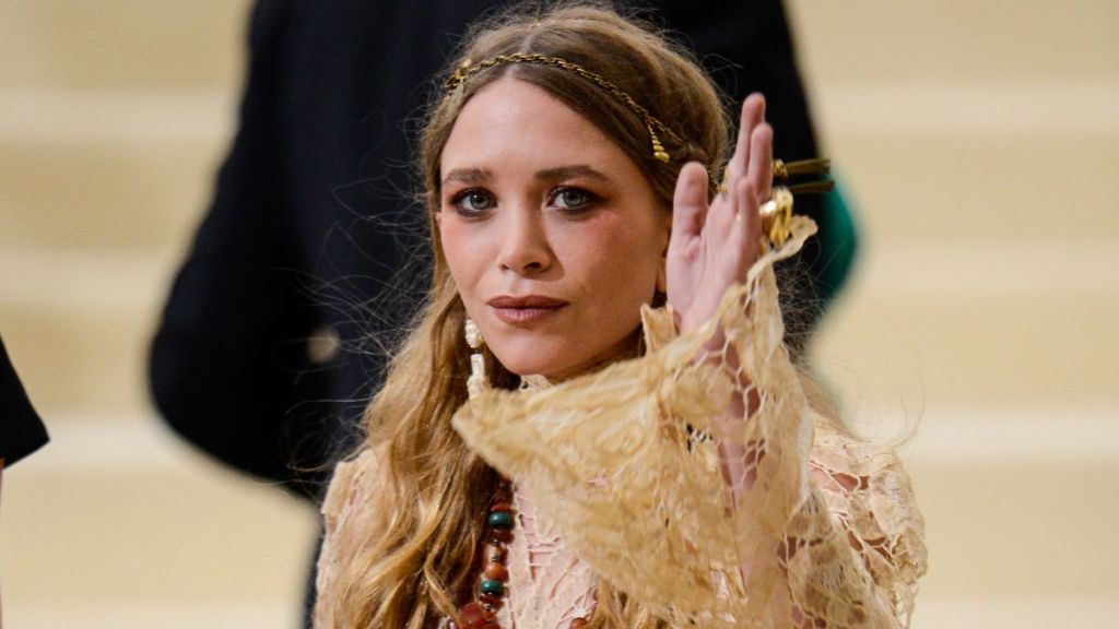 Mary-Kate Olsen Net Worth 2025: How Much Money Does She Make?