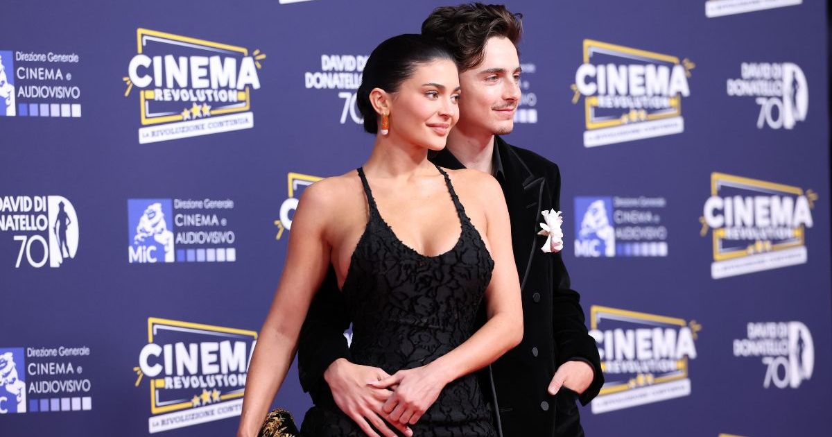Kylie Jenner ‘Allows’ Timothee Chalamet To Do His Own Thing, Claims ‘Source’