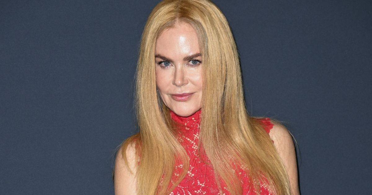 Nicole Kidman Has Shocking Wig Malfunction at Cannes 2025