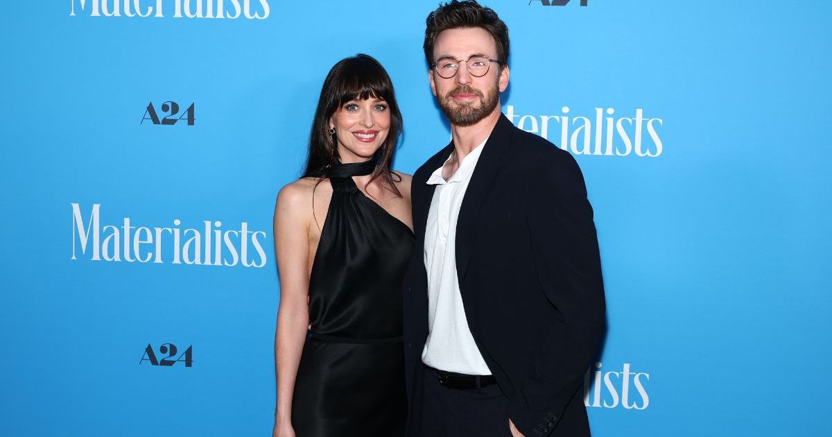 Dakota Johnson Reveals Dating Rule Amid Chris Martin Breakup Rumors