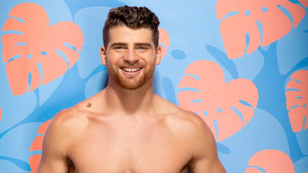 Cashel Barnett on Love Island USA