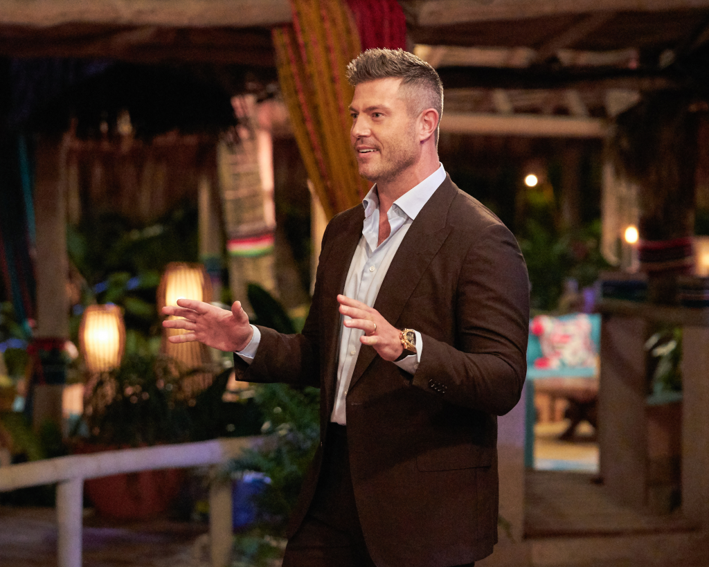 Jesse Palmer Golden Bachelor in Paradise host
