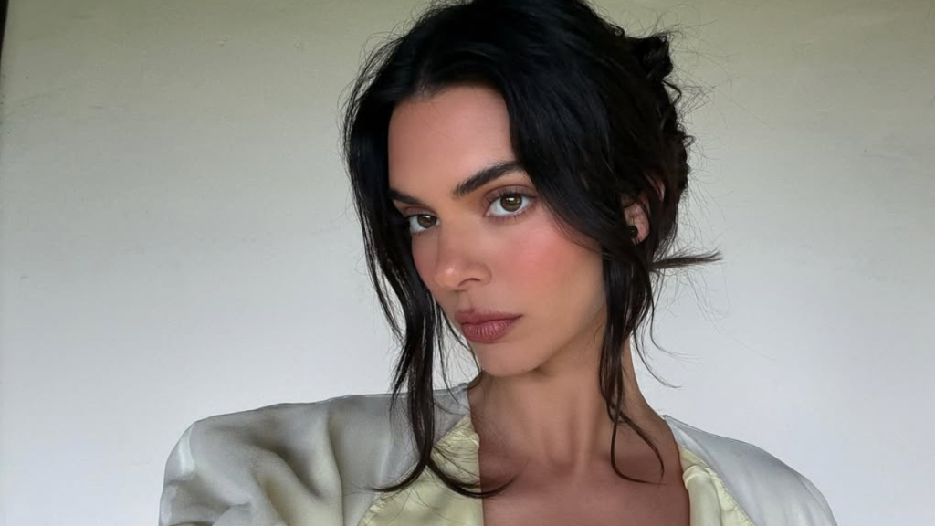 Kendall Jenner maroon bikini photos instagram