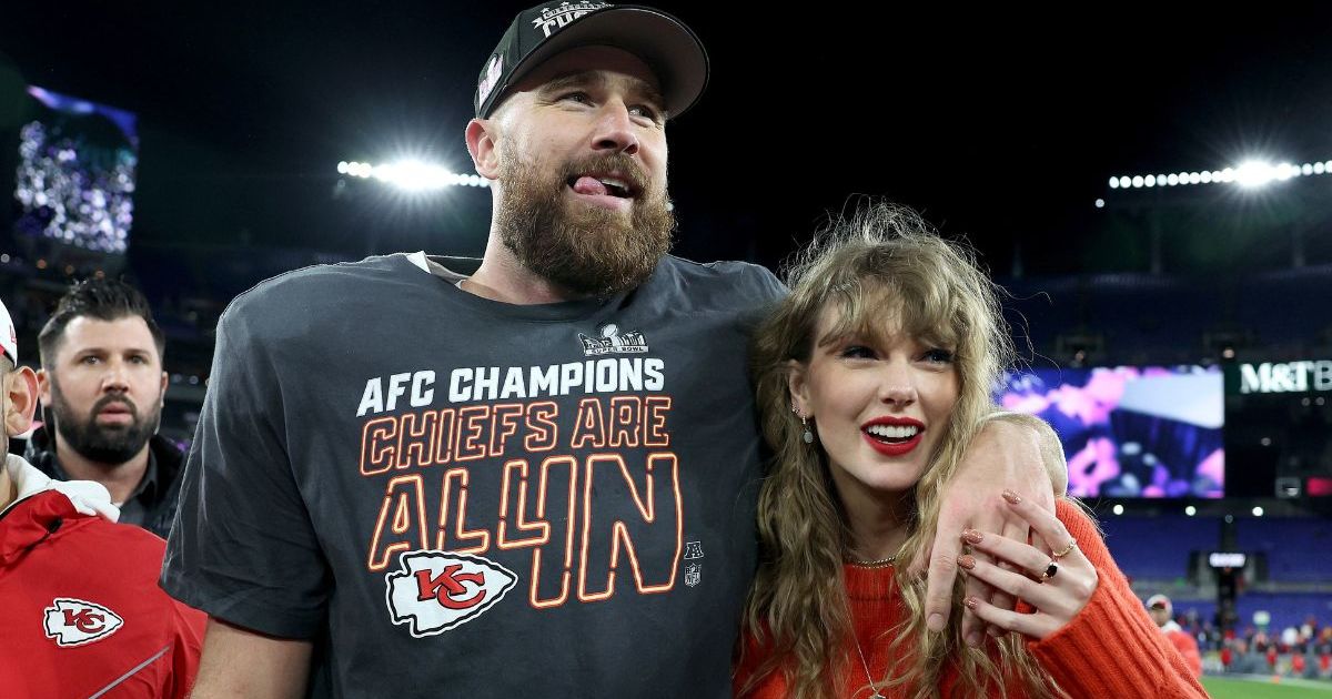 Taylor Swift Motivates Travis Kelce During NFL Offseason, Says ‘Close Friend’