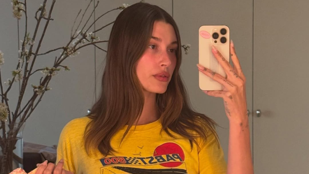 Hailey Bieber