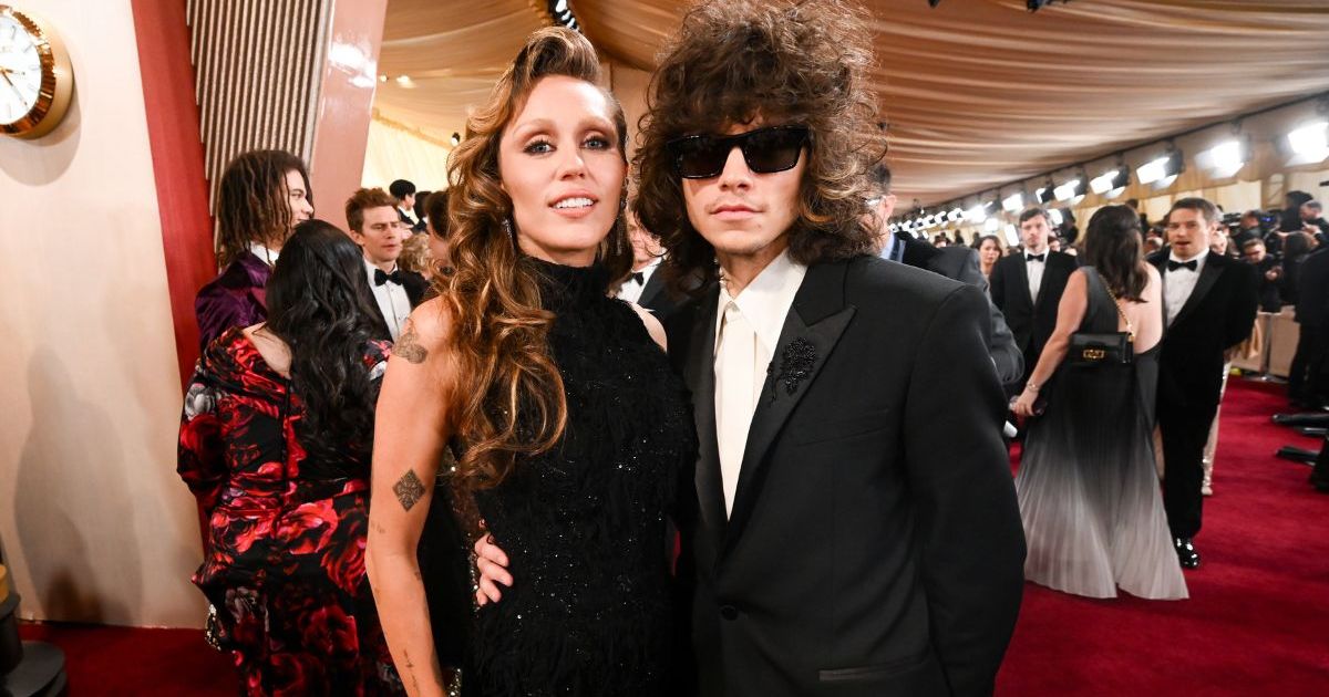 Miley Cyrus Keeping Boyfriend 'At Arm's Length' Amid Ex Divorce, 'Source' Claims