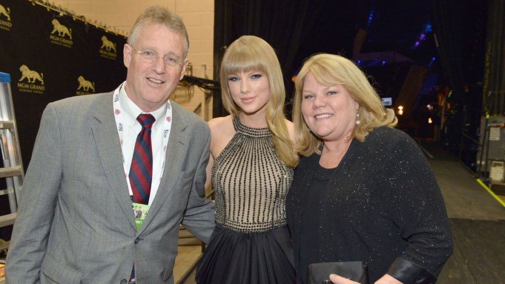 Scott Swift, singer Taylor Swift and Andrea Swift attend the 48th Annual Academy of Country Music Awards at the MGM Grand Garden Arena on April 7, 2013 in Las Vegas, Nevada
