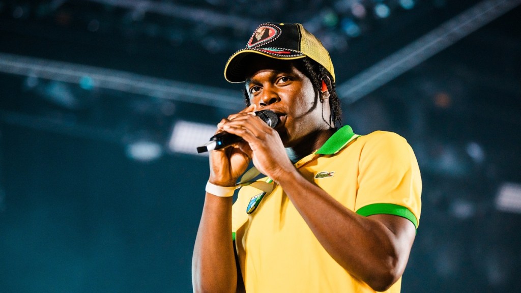 Daniel Caesar Net Worth 2025: How Much Money Does He Make?