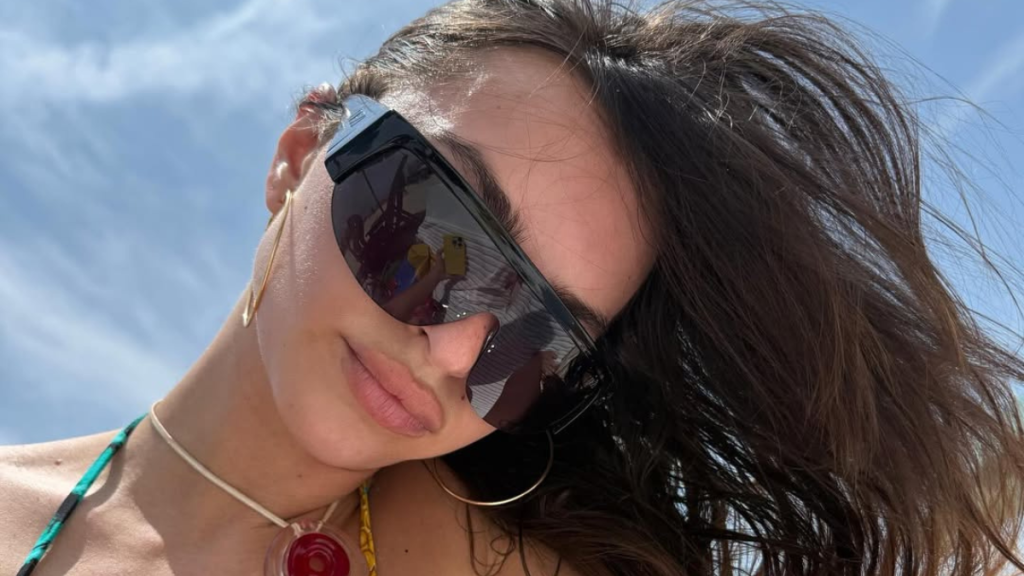 Emily Ratajkowski thong
